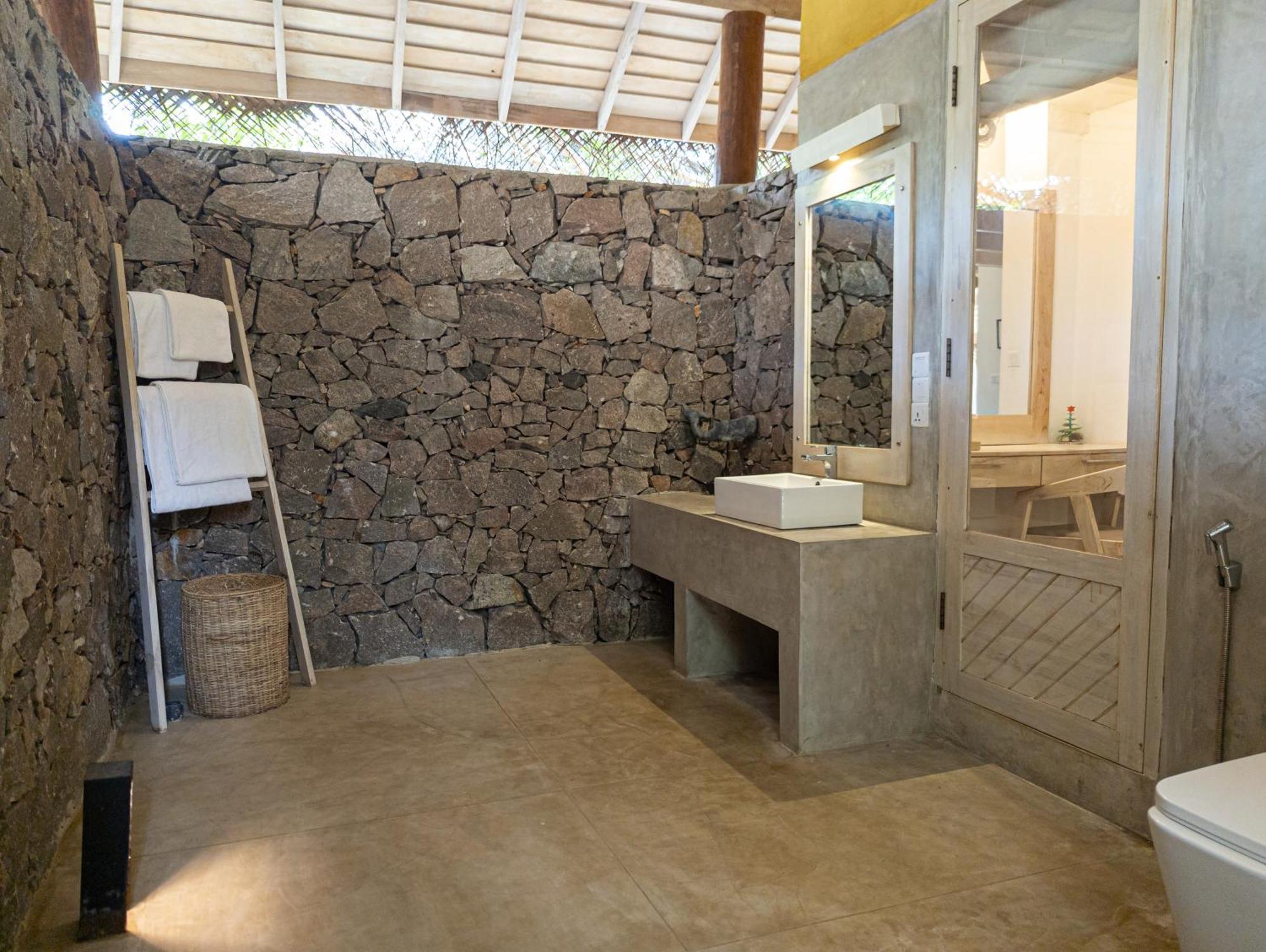 Hiru Villas And Kitesurfing Kalpitiya Exterior foto